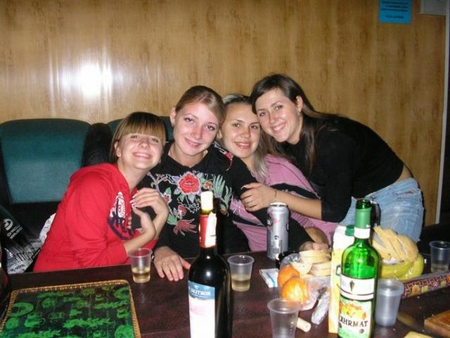 Обаятельные голые девушки радуют глаз 3 фото Обаятельные голые девушки радуют глаз 3 фото