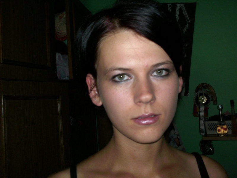 Раздвинула половые губы дома 3 фото Раздвинула половые губы дома 3 фото