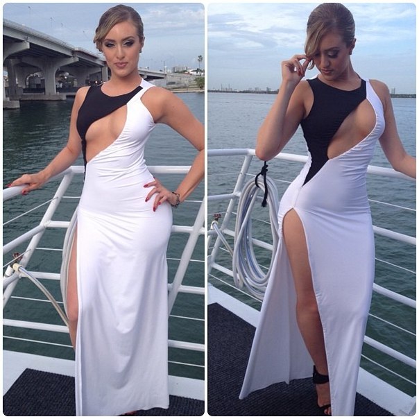 Модели с шикарными формами занимаются разнообразным сексом и позируют 10 фото Модели с шикарными формами занимаются разнообразным сексом и позируют 10 фото