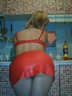 Зрелые леди раздеваются в разных местах