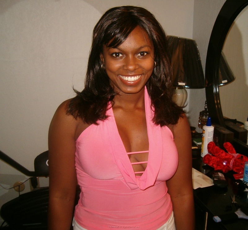 Пышная негритянка подставляет киску для пениса любимого 27 фото Пышная негритянка подставляет киску для пениса любимого 27 фото