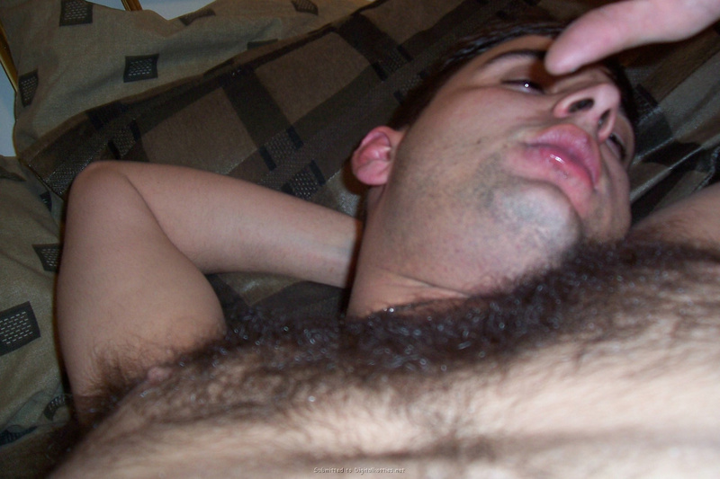 Шальная девка с радостью трахается на камеру 10 фото Шальная девка с радостью трахается на камеру 10 фото