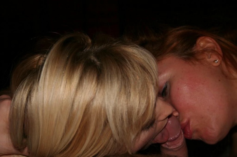 Подруги по очереди сосут знакомому 18 фото Подруги по очереди сосут знакомому 18 фото