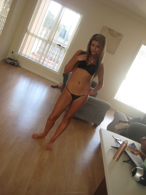 Мастурбация секс игрушкой дома 1 фото Мастурбация секс игрушкой дома 1 фото