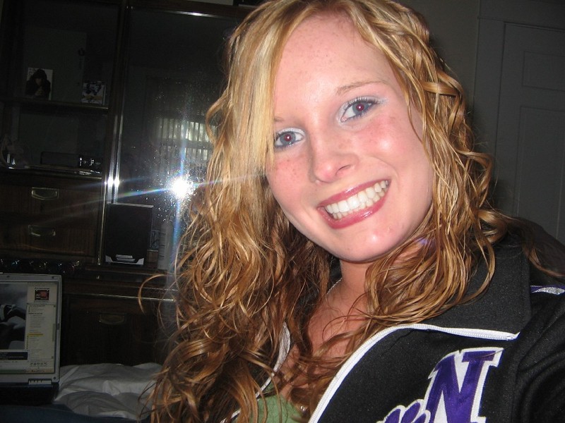 Рыжая дура бесится от одиночества дома 1 фото Рыжая дура бесится от одиночества дома 1 фото