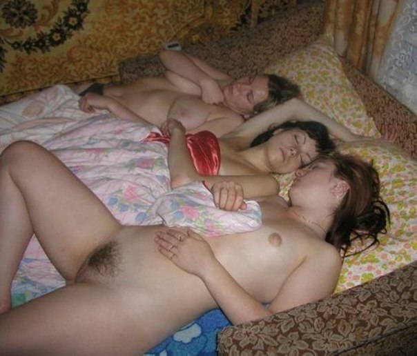 Обнаженные и неудовлетворенные девахи ждут своего шанса 35 фото Обнаженные и неудовлетворенные девахи ждут своего шанса 35 фото