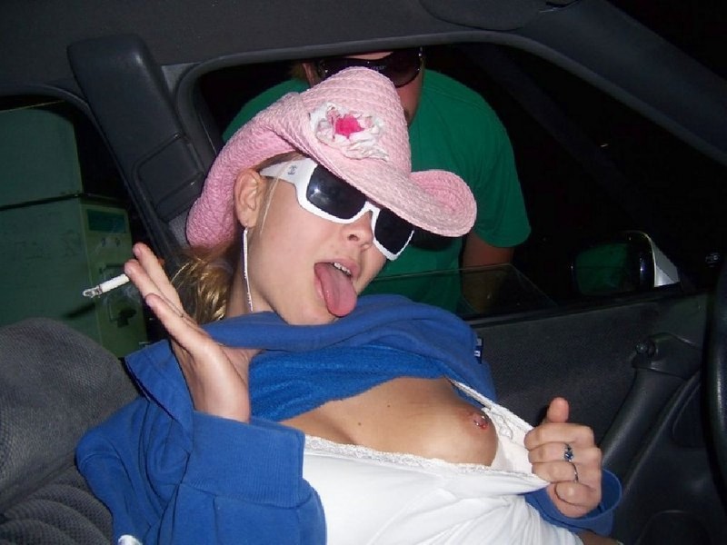 Возбудила своим сексуальным телом 3 фото Возбудила своим сексуальным телом 3 фото