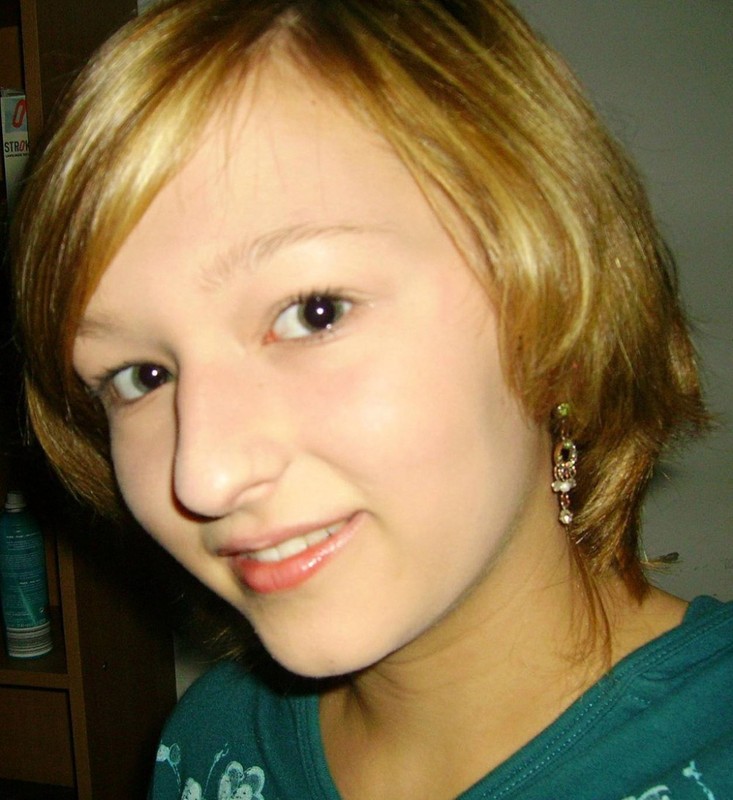 Слегка полная мамка оголила тело 2 фото Слегка полная мамка оголила тело 2 фото