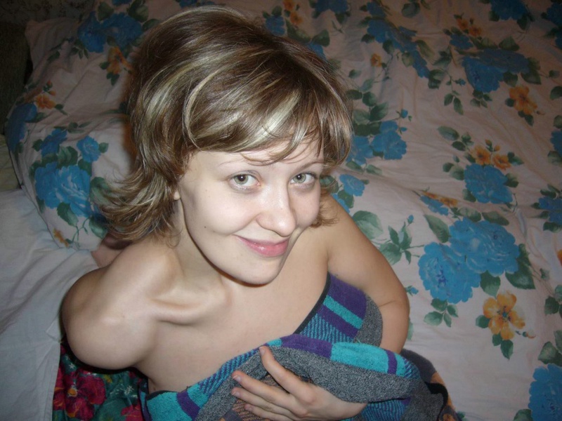 Дающая дама выпила лишнего спиртного 8 фото