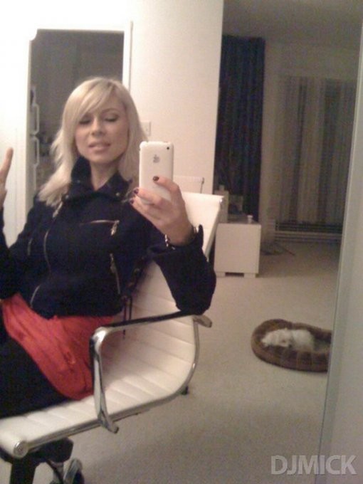 Селфи обнаженных девочек дома 1 фото Селфи обнаженных девочек дома 1 фото