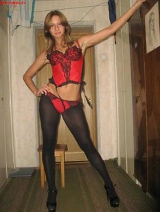 Обнаженные тела в домашней обстановке