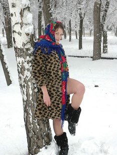  Эротика на снегу - 15 фото 