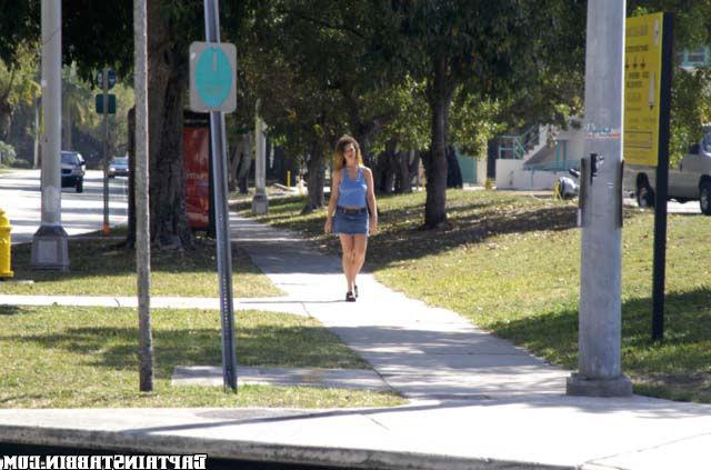 Секс с привлекательной озорной девушкой на яхте 1 фото Секс с привлекательной озорной девушкой на яхте 1 фото