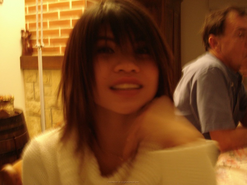 Спортивная азиатка хвастается своими формами 1 фото Спортивная азиатка хвастается своими формами 1 фото