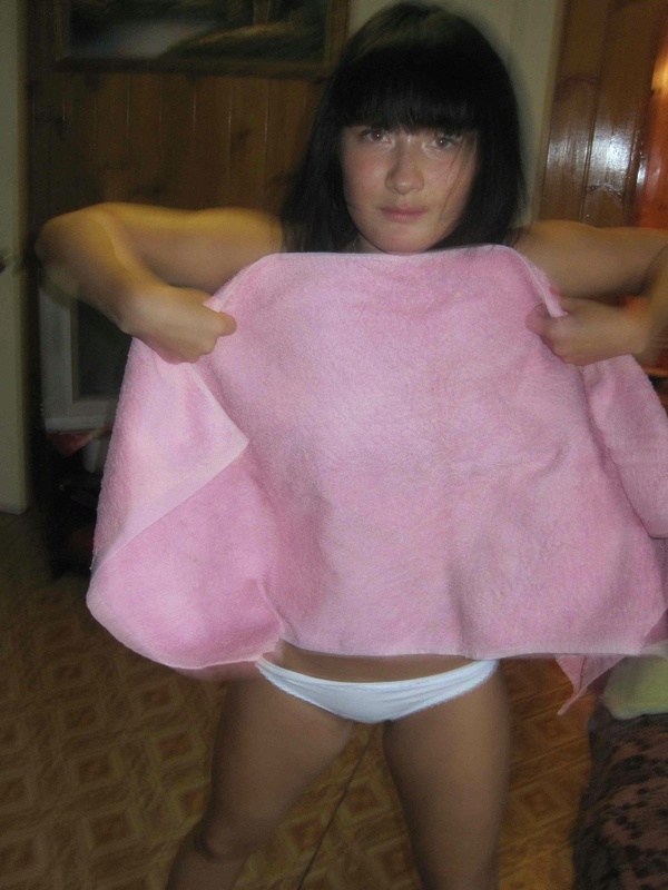 Молодые девки развлеклись в селе 1 фото Молодые девки развлеклись в селе 1 фото