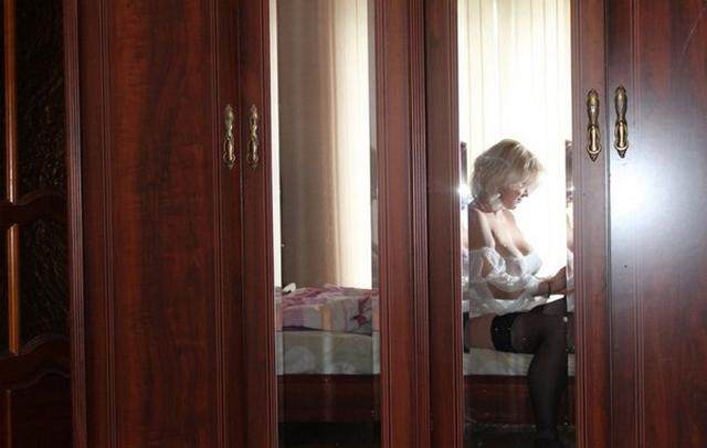 Грудастая блондинка обожает свежие цветы 25 фото Грудастая блондинка обожает свежие цветы 25 фото